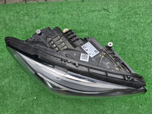 Laden Sie das Bild in den Galerie-Viewer, Frontscheinwerfer Mercedes-Benz W247 A2479062003 Full LED Rechts Headlight SCH2174145308no