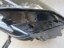 Laden Sie das Bild in den Galerie-Viewer, Frontscheinwerfer Skoda Enyaq 5LB941015A LED Ein Stück (Rechts oder Links)