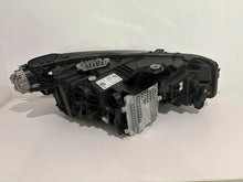 Laden Sie das Bild in den Galerie-Viewer, Frontscheinwerfer BMW 2 Active Tourer U06 5A42247-07 LED Rechts oder Links SCH1266514524ho
