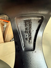 Load image into Gallery viewer, 1x Alufelge 18 Zoll 7.5" 5x112 46ET Glanz Schwarz 5FA601025H Cupra Leon FEL1652123995tq