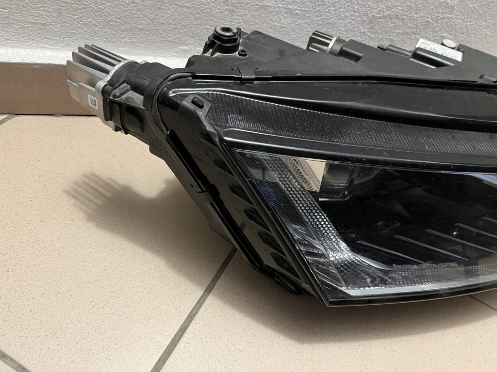 Frontscheinwerfer Skoda Octavia IV 992941572CJ Rechts Scheinwerfer Headlight SCH9354625350zi