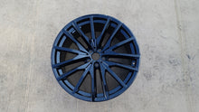 Load image into Gallery viewer, 1x Alufelge 22 Zoll 9.5" 5x112 37ET Glanz Schwarz 9882610BLA BMW Rim Wheel FEL1645773620gw