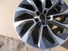 Load image into Gallery viewer, 1x Alufelge 19 Zoll 7.0&quot; 5x112 43ET Glanz Graphit 565601025 Mg Kodiaq Rim Wheel