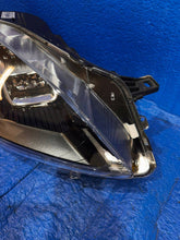 Laden Sie das Bild in den Galerie-Viewer, Frontscheinwerfer Ford Kuga III LV4B13E014FE Rechts Scheinwerfer Headlight SCH4006146940dk