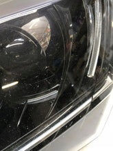 Laden Sie das Bild in den Galerie-Viewer, Frontscheinwerfer Skoda Superb III 3V1941015A Xenon Links Scheinwerfer Headlight