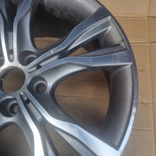 Load image into Gallery viewer, 1x Alufelge 18 Zoll 8.0" 5x120 57ET Glanz Grau 6855093 BMW Active Tourer F45 F46 FEL2576075098vw