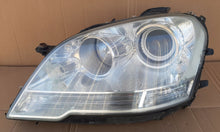 Laden Sie das Bild in den Galerie-Viewer, Frontscheinwerfer Mercedes-Benz W164 A1648205861 Links Scheinwerfer Headlight SCH6846416076qb