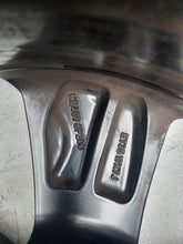 Load image into Gallery viewer, 1x Alufelge 17 Zoll 7.0&quot; 5x114.3 35ET KE4096P200 Nissan Juke Rim Wheel