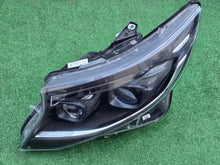 Laden Sie das Bild in den Galerie-Viewer, Frontscheinwerfer Mercedes-Benz W447 A4479068101 Links Scheinwerfer Headlight SCH8231464666ph