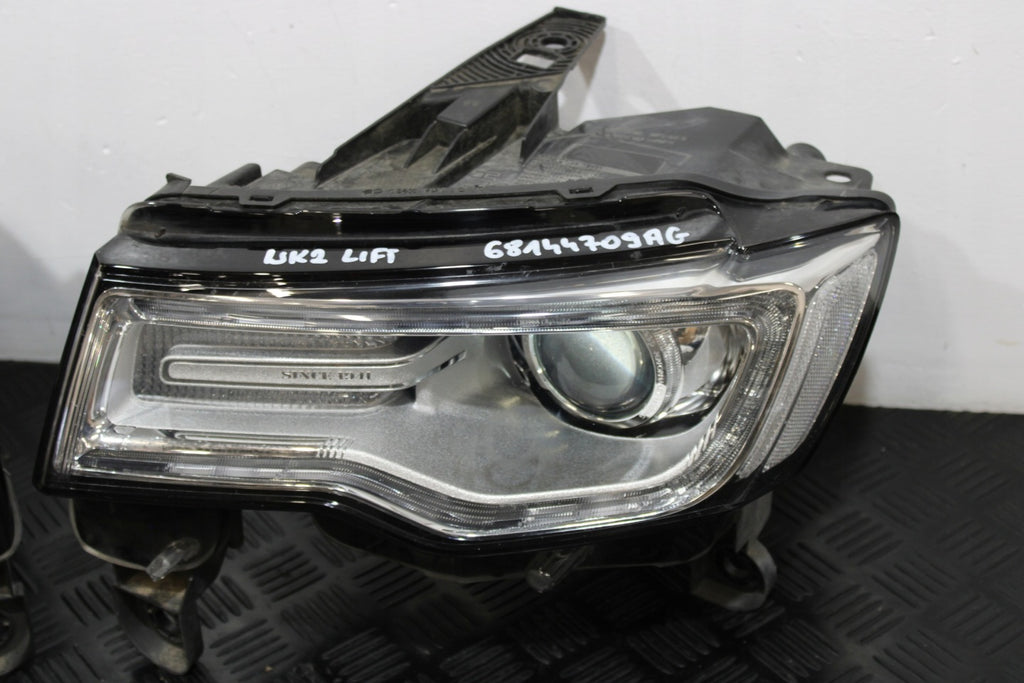 Frontscheinwerfer Jeep Grand Cherokee Wk2 68144708AG 68144709AG LED Ein Satz SCH4316480486wa