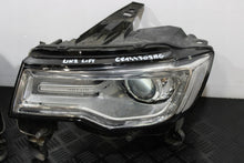 Laden Sie das Bild in den Galerie-Viewer, Frontscheinwerfer Jeep Grand Cherokee Wk2 68144708AG 68144709AG LED Ein Satz SCH4316480486wa