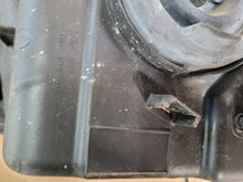 Laden Sie das Bild in den Galerie-Viewer, Frontscheinwerfer Toyota Hilux VIII Rechts Scheinwerfer Headlight SCH1230319864cf