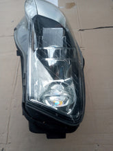 Laden Sie das Bild in den Galerie-Viewer, Frontscheinwerfer Audi A4 B7 8E0941003BM Xenon Links Scheinwerfer Headlight SCH5851647575oe