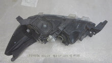 Laden Sie das Bild in den Galerie-Viewer, Frontscheinwerfer Toyota Hilux VIII LED Rechts Scheinwerfer Headlight SCH9367808024ht
