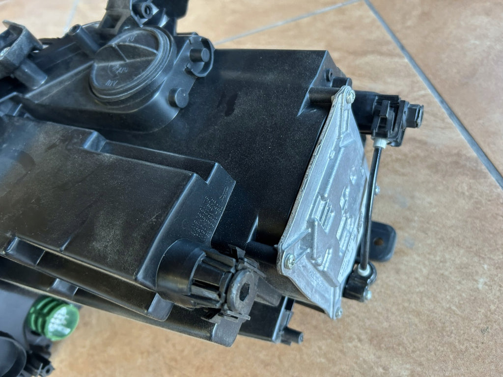 Frontscheinwerfer Maserati Ghibli 670106266 Links Scheinwerfer Headlight SCH2015930193dk