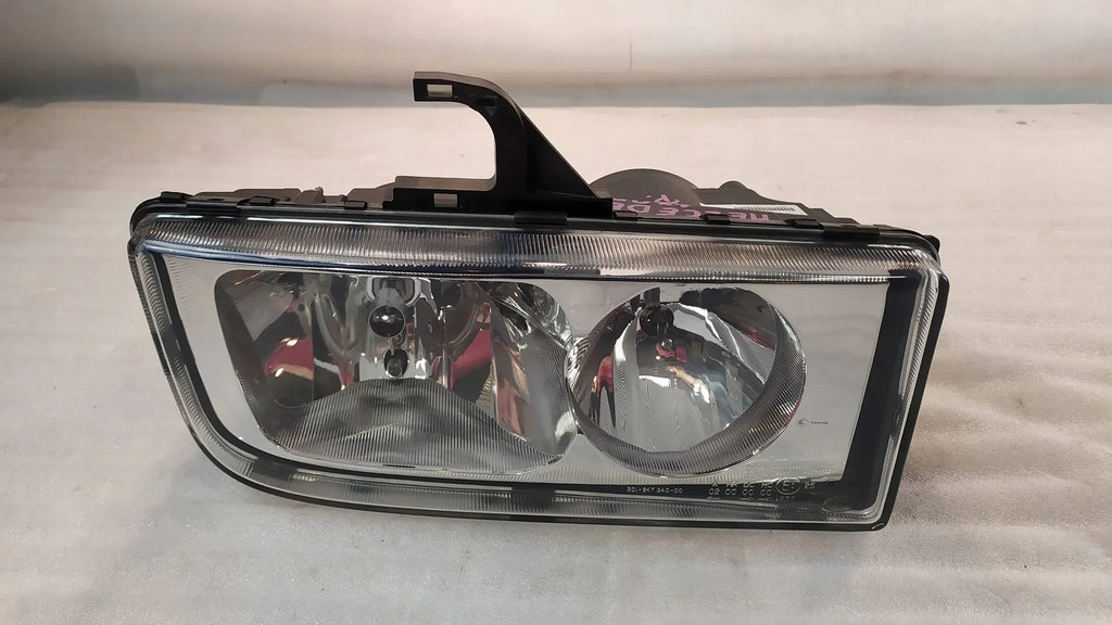 Frontscheinwerfer Mercedes-Benz A6868200361 Rechts Scheinwerfer Headlight