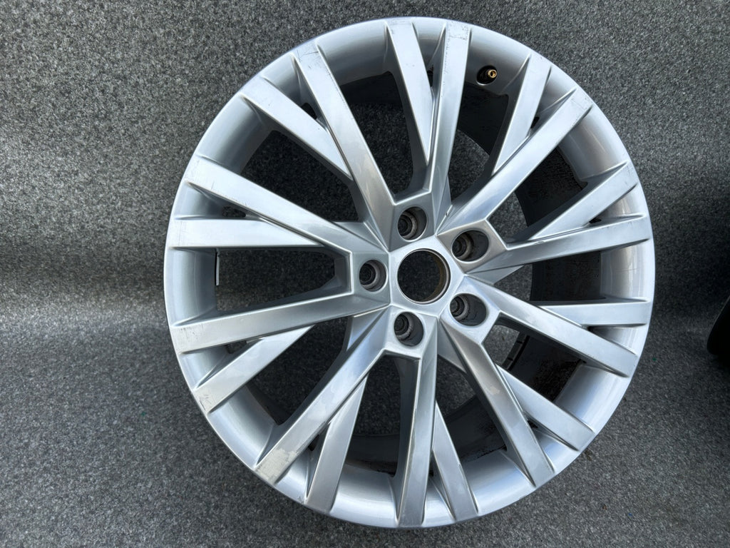 1x Alufelge 18 Zoll 8.0" 5x112 3V0601025AN Skoda Superb Iii Rim Wheel FEL8986461718rk