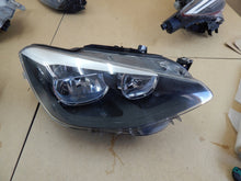 Laden Sie das Bild in den Galerie-Viewer, Frontscheinwerfer BMW 1 F21 F20 722967207 Rechts Scheinwerfer Headlight SCH4486266174sg