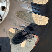 Laden Sie das Bild in den Galerie-Viewer, 1x Alufelge 18 Zoll 7.0&quot; 5x112 X3-8M9-LK7V Mercedes-Benz Vito Rim Wheel