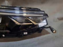 Laden Sie das Bild in den Galerie-Viewer, Frontscheinwerfer VW Passat 3J1941006 LED Rechts Scheinwerfer Headlight SCH6218743706vt