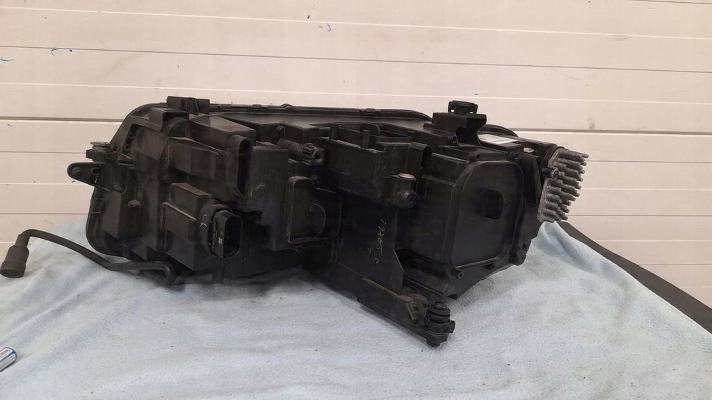 Frontscheinwerfer VW Tiguan 5NN941082 Vorderseite Scheinwerfer Headlight SCH4467205135rd