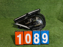 Load image into Gallery viewer, Frontscheinwerfer Citroën C4 III CSC29243 Links Scheinwerfer Headlight SCH9097471156zo