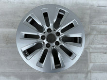 Laden Sie das Bild in den Galerie-Viewer, 1x Alufelge 17 Zoll 6.5" 5x112 34 5ET Glanz A2064010100 Mercedes-Benz W206 FEL8488308103mw