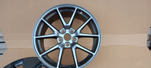 Laden Sie das Bild in den Galerie-Viewer, 1x Alufelge 18 Zoll 8.5&quot; 5x114.3 40ET Glanz 1044261-00-A 104426-00 Tesla Model X