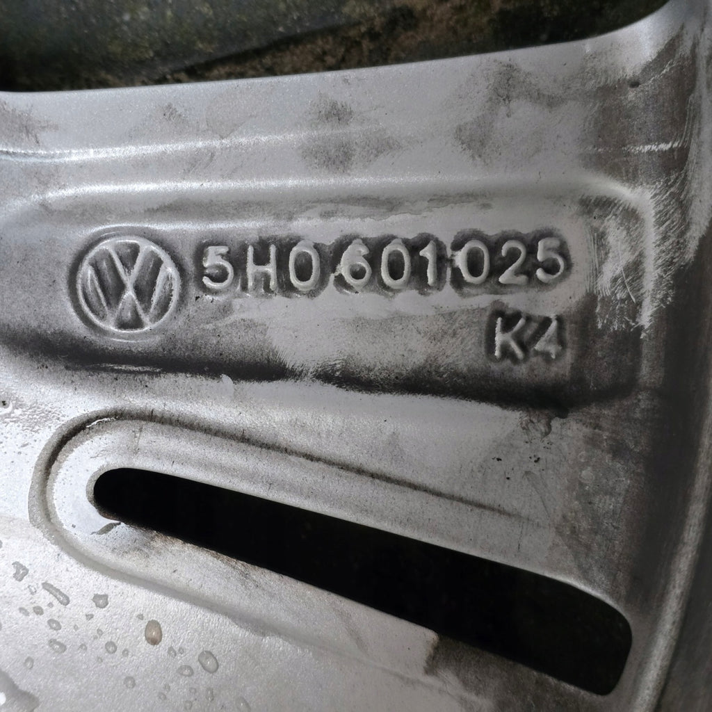 1x Alufelge 16 Zoll 7.0" 5x112 48ET Glanz Silber 5H0601025 VW Golf Viii FEL8095747025qf