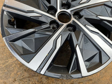 Laden Sie das Bild in den Galerie-Viewer, 1x Alufelge 17 Zoll 7.0&quot; 5x114.3 43,5ET Glanz 52910-N7160 Hyundai Tucson