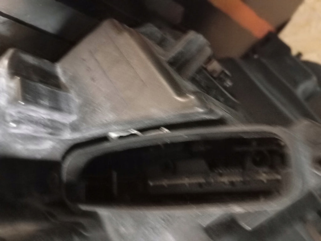 Frontscheinwerfer BMW F21 F20 7229679 7229678 Ein Stück (Rechts oder Links) SCH8376427884xv
