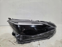 Load image into Gallery viewer, Frontscheinwerfer Toyota Yaris Cross LED Rechts Scheinwerfer Headlight SCH2406379248wh