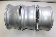 Load image into Gallery viewer, 1x Alufelge 19 Zoll 8.0" 5x120 37ET 8037141 BMW E91 E93 E90 E92 Rim Wheel FEL2578180771ef