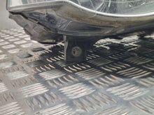 Load image into Gallery viewer, Frontscheinwerfer VW Passat 3C0941752K Rechts Scheinwerfer Headlight SCH1218455646mq