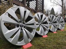 Laden Sie das Bild in den Galerie-Viewer, 4x Alufelge 19 Zoll 8.5" 5x112 20ET Glanz Silber 4M8601025 Audi Q8 Rim Wheel FEL7070167507rm