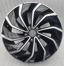 Load image into Gallery viewer, 1x Alufelge 18 Zoll 7.5" 5x112 51ET Glanz Schwarz 5H0601025D VW Golf Rim Wheel FEL1249145926mz