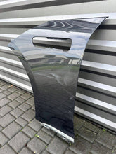 Laden Sie das Bild in den Galerie-Viewer, Kotflügel Mercedes-Benz Eqe V295 QBB13337 Vorne Links