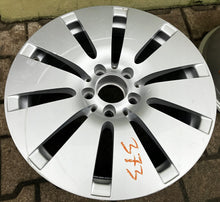 Laden Sie das Bild in den Galerie-Viewer, 1x Alufelge 17 Zoll 7.5" 5x112 36ET Glanz Silber A2534010500 Mercedes-Benz Glc FEL2484182514mz