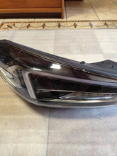 Laden Sie das Bild in den Galerie-Viewer, Frontscheinwerfer Hyundai Tucson 92101D7700 Rechts Scheinwerfer Headlight SCH1245823014vs