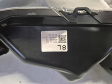 Laden Sie das Bild in den Galerie-Viewer, Frontscheinwerfer Mazda 3 Bm BSP5-51030 Rechts Scheinwerfer Headlight SCH1364786670xk