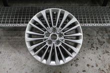 Load image into Gallery viewer, 1x Alufelge 17 Zoll 7.0" 5x108 50ET Glanz Silber JX7C-1007-N1A Ford Focus FEL1350613967bv