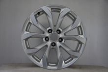 Load image into Gallery viewer, 1x Alufelge 18 Zoll 8.0&quot; 5x112 39ET Glanz Silber 4G0601025 Audi Rim Wheel