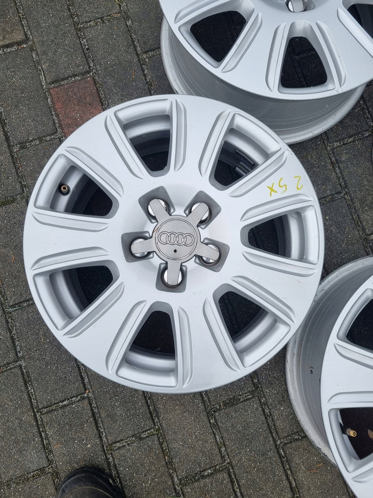 4x Alufelge 16 Zoll 6.5" 5x112 33ET Glanz Silber 8U0601025 Audi Rim Wheel