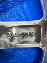 Load image into Gallery viewer, 1x Alufelge 17 Zoll 7.5&quot; 5x112 A2134011300 Mercedes-Benz W213 Rim Wheel