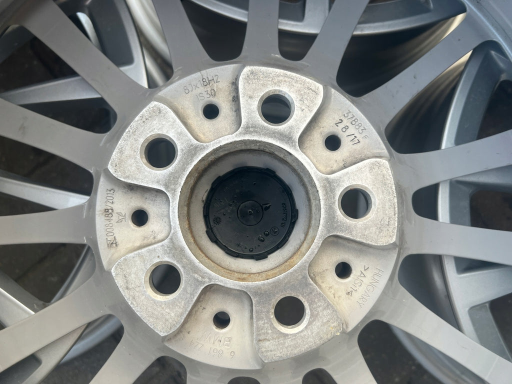4x Alufelge 18 Zoll 8.0" 5x112 30ET Glanz Silber 6861224 BMW G31 G21 G30 G20 FEL2083832423ai