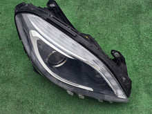 Laden Sie das Bild in den Galerie-Viewer, Frontscheinwerfer Mercedes-Benz W246 Rechts Scheinwerfer Headlight SCH3874887535tv