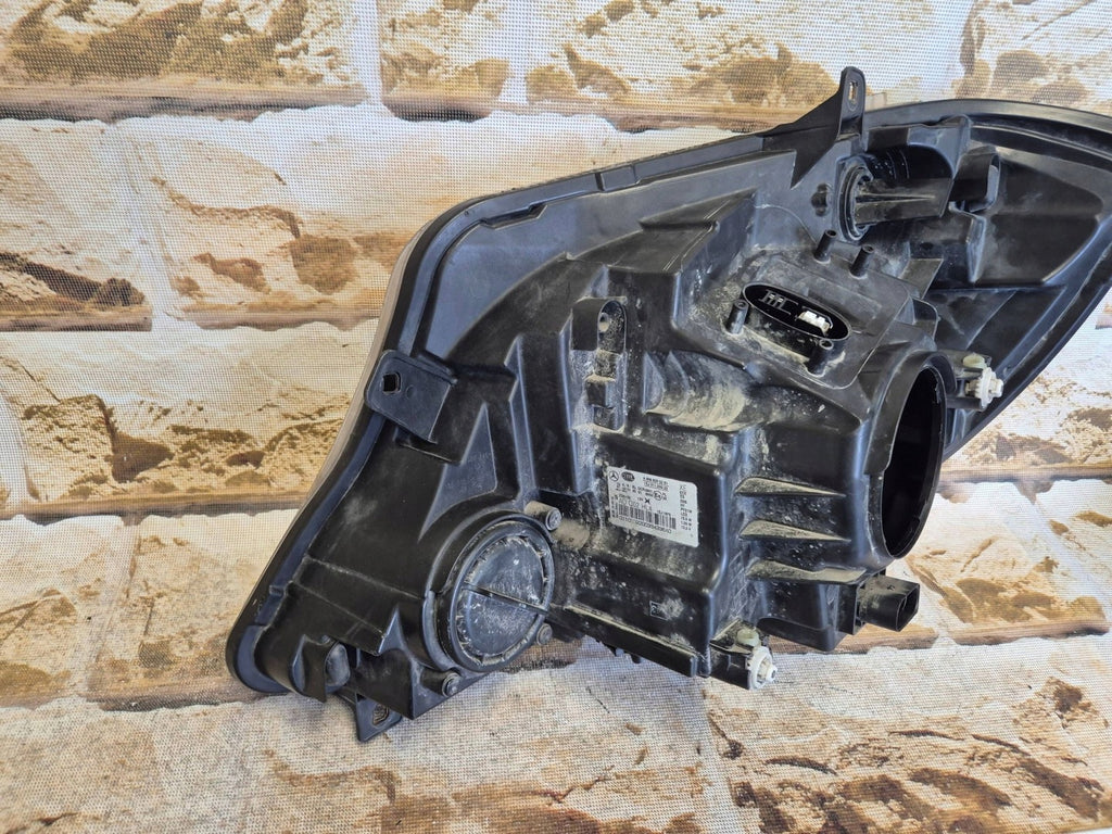 Frontscheinwerfer Mercedes-Benz Sprinter A9068203261 ADQ02HL41EJ01103022 Rechts SCH1098334086iu