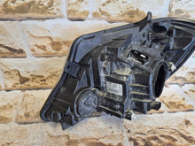 Laden Sie das Bild in den Galerie-Viewer, Frontscheinwerfer Mercedes-Benz Sprinter A9068203261 ADQ02HL41EJ01103022 Rechts SCH1098334086iu