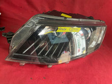 Load image into Gallery viewer, Frontscheinwerfer Skoda Octavia III 5E1941016B 5E1941015B Xenon Rechts Headlight SCH1531620766mg