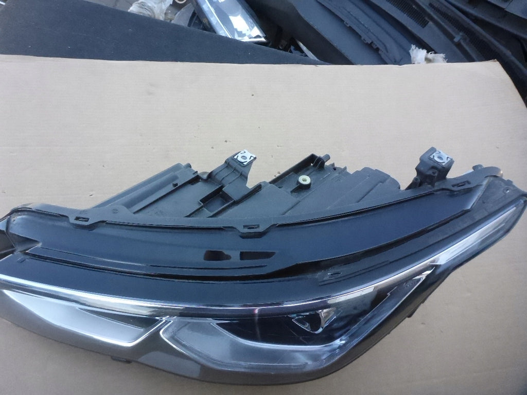 Frontscheinwerfer VW Golf VIII 5H1941035 LED Links Scheinwerfer Headlight SCH9806641250yn